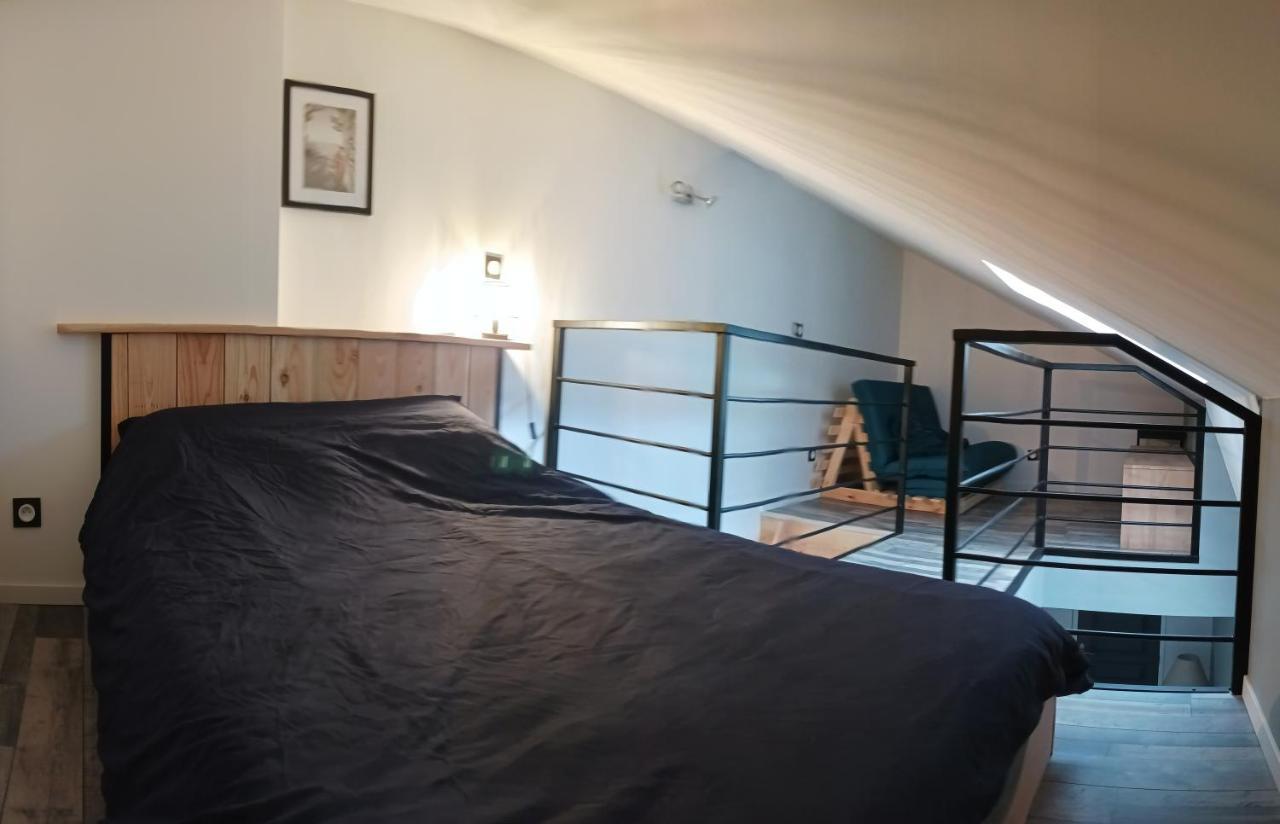 Sejour Au Jardin De Cupidon Avec Jacuzzi Et Sauna Balbigny Екстер'єр фото