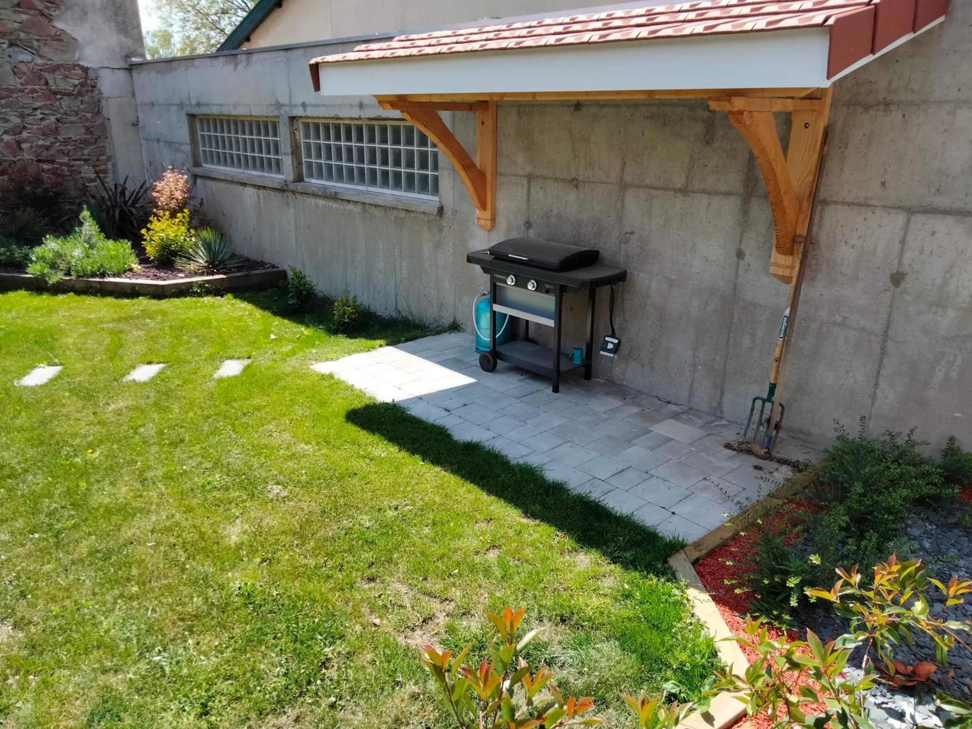Sejour Au Jardin De Cupidon Avec Jacuzzi Et Sauna Balbigny Екстер'єр фото