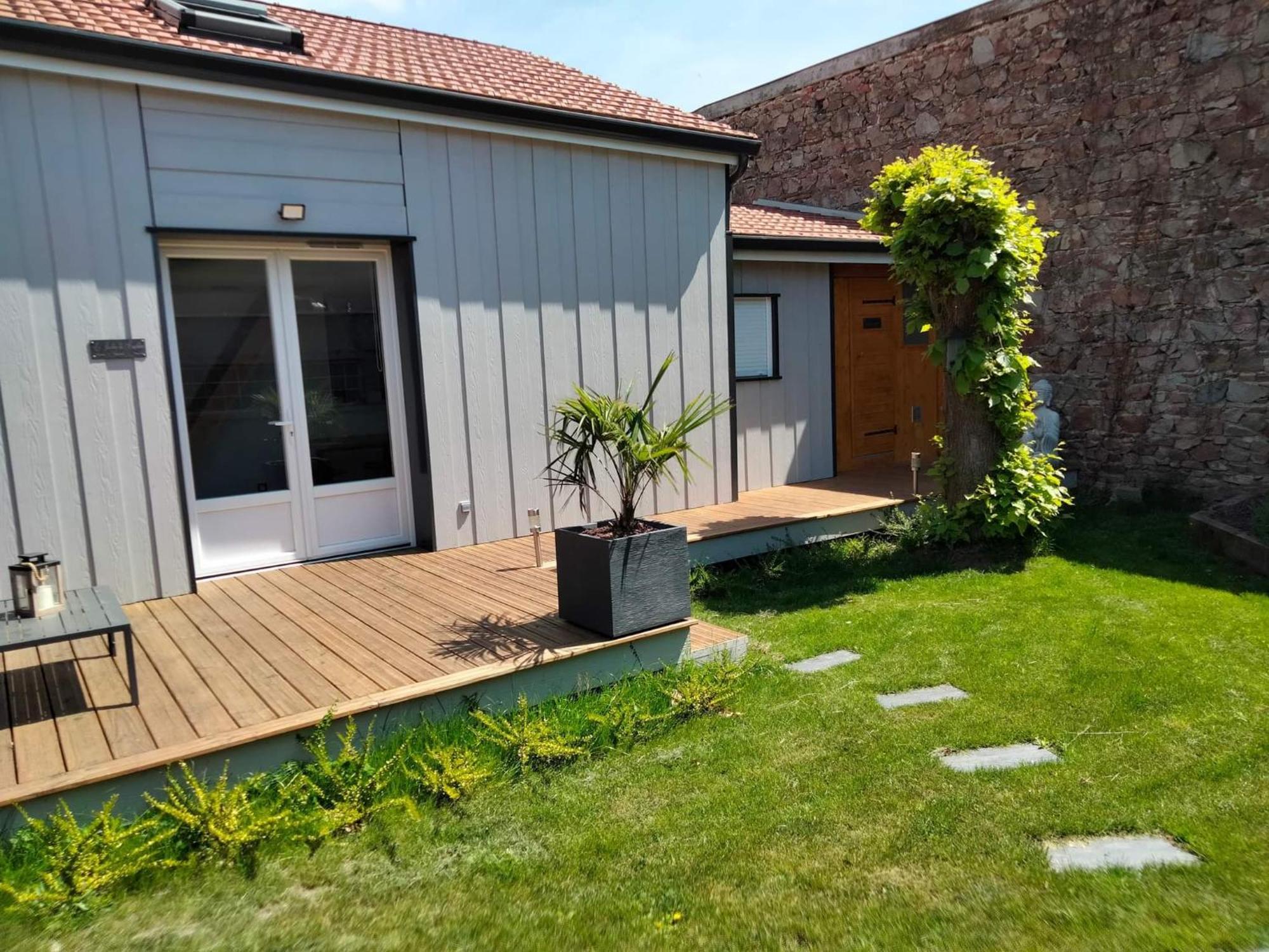 Sejour Au Jardin De Cupidon Avec Jacuzzi Et Sauna Balbigny Екстер'єр фото